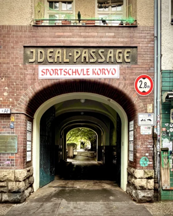 Ideal-Passage Neukölln