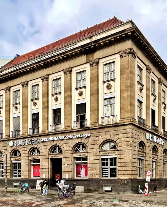 alte Sparkasse Karl-Marx-Straße