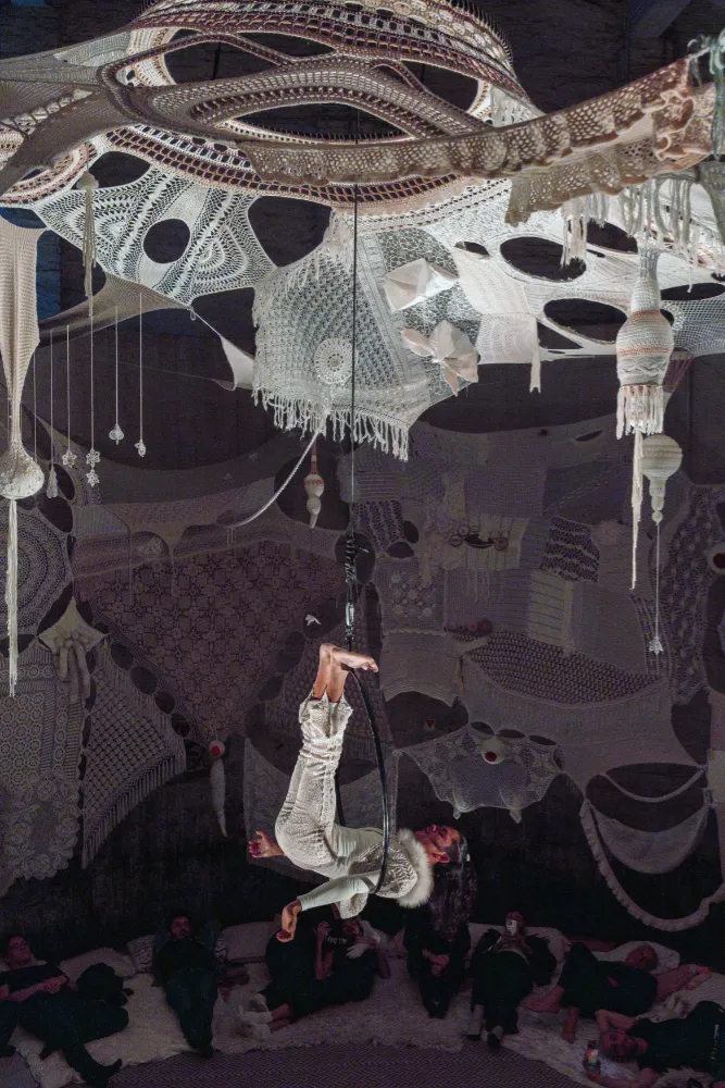 Akrobatik Bühnenbild Paula Riquelme